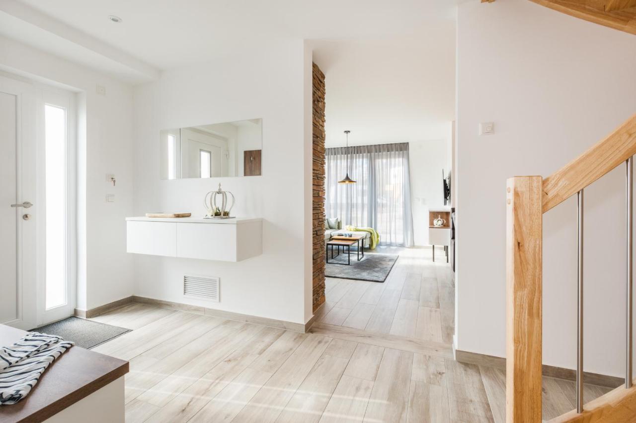 Ferienhaus-See-Sauna-Kamin-Hund Mit E-Ladestation Krakow am See Kültér fotó